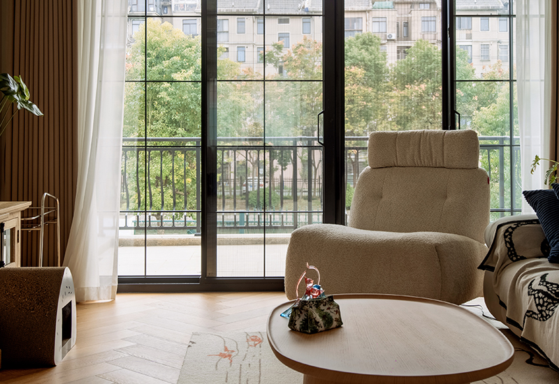  A Relaxing Reading Nook